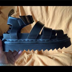 Dr. Martens Blair US Size 5